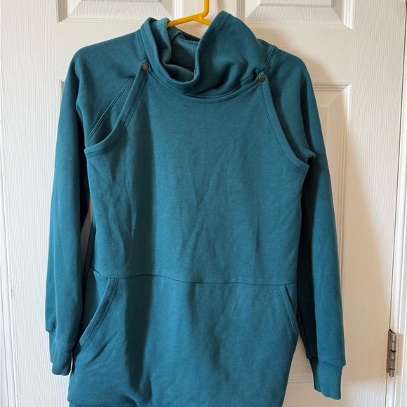 Latched Mama Harbor Snap Nursing Pullover - Picture 2 of 3